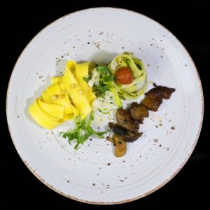 Паппарделле с цукини, горгонзолой и белыми грибами (pappardelle con zucchine al Gorgonzola e porcini)