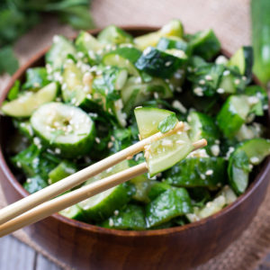ОГУРЕЧНЫЙ САЛАТ ПАЙ ХОНГ ГВА (Smashed Cucumber salad Pai Huang Gua)