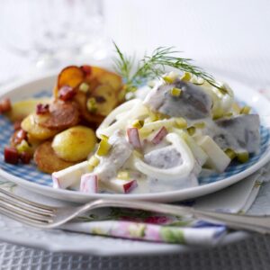 Сельдь с соусом домохозяек (Matijes hausfrauenart)